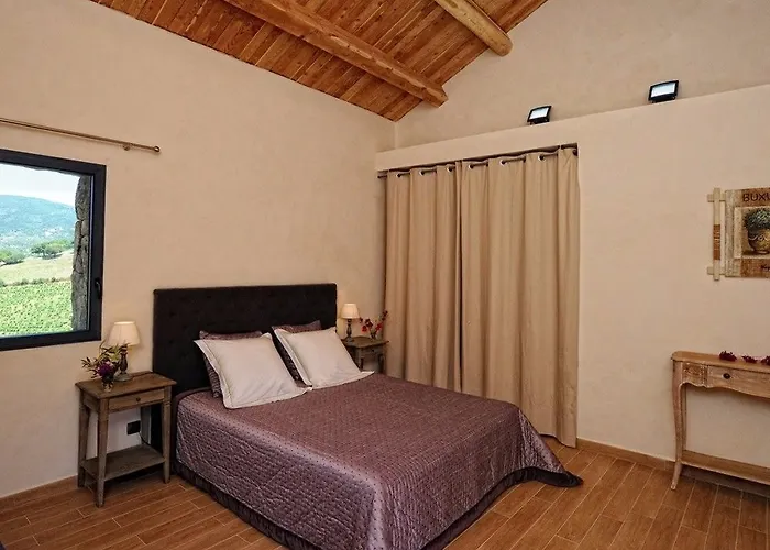 D'hotes Domaine Pero Longo 3*